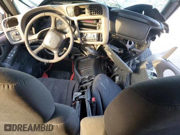 2003 GMC Sonoma SLS with VIN 1GTDT13X73K124122, listed as a Copart auction lot 77460223 with 205,208 mi miles and Non Repairable. Bid and sale history available at DreamBid. Image 8.