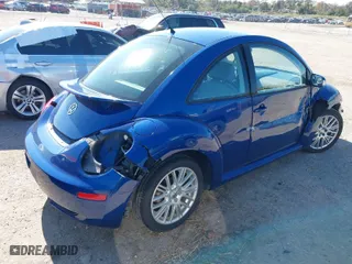 2007 Volkswagen New Beetle Coupe with VIN 3VWPW31C67M504497, listed as a IAAI auction lot 41288271 with 85,422 mi miles. Bid and sale history available at carsss.com. Image 4.