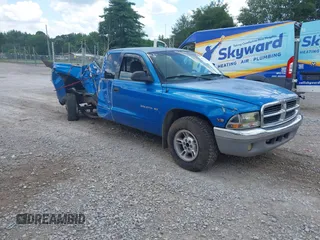 2000 Dodge Dakota Sport with VIN 1B7GL22NXYS623524, listed as a IAAI auction lot 42724913 with 174,543 mi miles and . Bid and sale history available at DreamBid. Image 1.