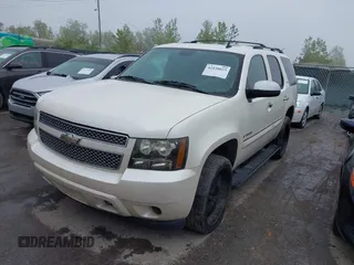2008 Chevrolet Tahoe 3LT with VIN 1GNFC13008R226072, listed as a IAAI auction lot 42158023 with 276,281 mi miles and . Bid and sale history available at DreamBid. Image 2.