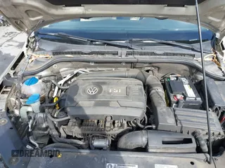 2014 Volkswagen Jetta Sedan SE w/Connectivity with VIN 3VWD17AJ9EM247789, listed as a IAAI auction lot 41934417 with 190,975 mi miles. Bid and sale history available at carsss.com. Image 10.