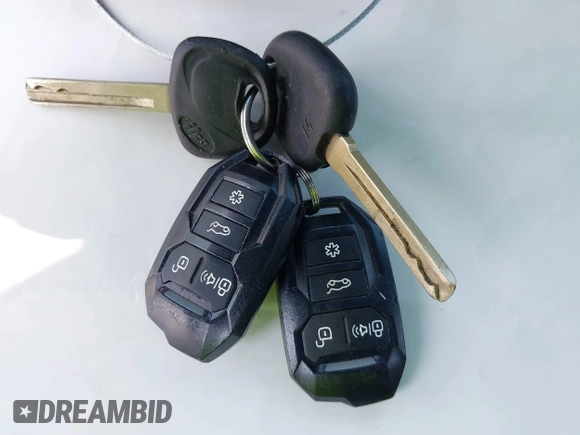 2014 Hyundai Santa Fe z VIN 5XYZTDLB0EG208769, wystawiony jako IAAI lot #42485411 z przebiegiem 82 173 mil mil oraz . Historia ofert i sprzedaży dostępna na DreamBid. Obrazek 11.