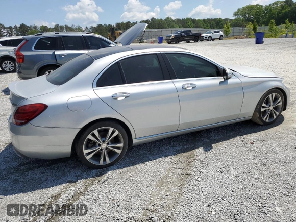 2015 Mercedes-Benz C 300 with VIN 55SWF4JB1FU077291, listed as a Copart auction lot 56153025 with 62,000 mi miles and Clean Title. Bid and sale history available at DreamBid. Image 3.