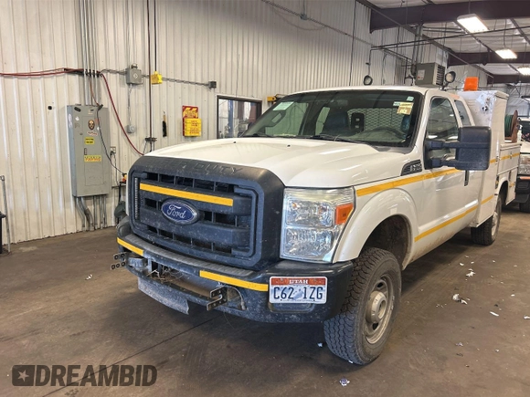 2013 Ford F-350 z VIN 1FD7X3B67DEA52601, wystawiony jako IAAI lot #42409012 z przebiegiem 335 745 mil mil oraz . Historia ofert i sprzedaży dostępna na DreamBid. Obrazek 21.