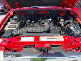 2000 Ford Ranger XLT with VIN 1FTZR15X0YPB39850, listed as a IAAI auction lot 42191165 with 170,881 mi miles and . Bid and sale history available at carsss.com. Image 10.