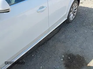 2016 Audi allroad A4 Premium Plus z VIN WA1UFAFL1GA010526, wystawiony jako IAAI lot #42482193 z przebiegiem 143 517 mil mil oraz . Historia ofert i sprzedaży dostępna na DreamBid. Obrazek 17.