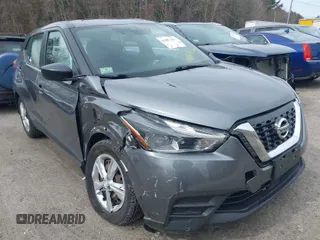 2020 Nissan Kicks S with VIN 3N1CP5BV0LL538707, listed as a IAAI auction lot 41817196 with 59,485 mi miles. Bid and sale history available at carsss.com. Image 1.