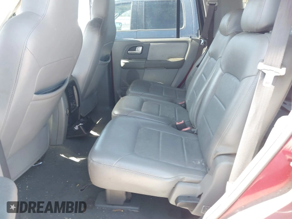 2004 Ford Expedition Special Service with VIN 1FMPU16L84LB04455, listed as a IAAI auction lot 41736767 with 286,292 mi miles. Bid and sale history available at carsss.com. Image 8.