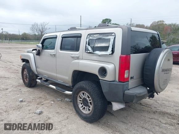 2006 Hummer H3 with VIN 5GTDN136668119733, listed as a IAAI auction lot 41569647 with 292,021 mi miles. Bid and sale history available at carsss.com. Image 3.