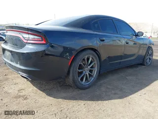 2017 Dodge Charger SE with VIN 2C3CDXBG3HH517552, listed as a IAAI auction lot 42041664 with 152,262 mi miles. Bid and sale history available at carsss.com. Image 4.