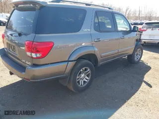 2006 Toyota Sequoia Limited with VIN 5TDBT48A76S261359, listed as a IAAI auction lot 41897236 with 263,938 mi miles. Bid and sale history available at carsss.com. Image 4.