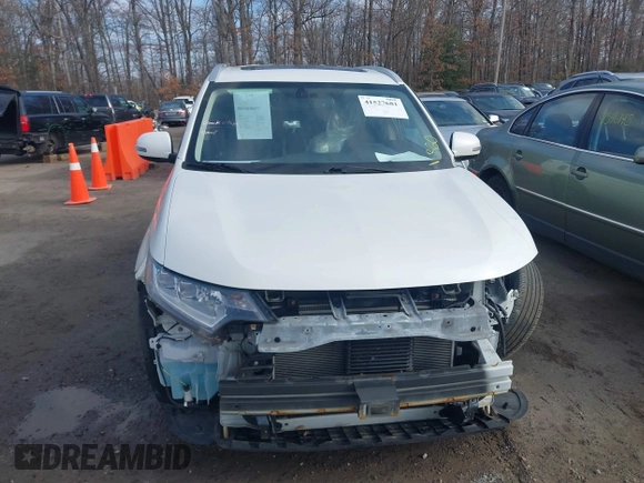 2016 Mitsubishi Outlander GT z VIN JA4JZ4AXXGZ010676, wystawiony jako IAAI lot #41527681 z przebiegiem 71 866 mil mil oraz . Historia ofert i sprzedaży dostępna na DreamBid. Obrazek 12.