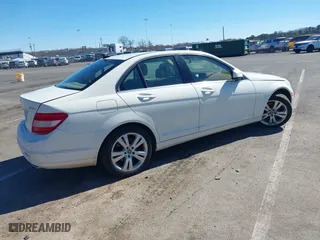 2008 Mercedes-Benz C-Class 3.0L Sport with VIN WDDGF81X78F070150, listed as a IAAI auction lot 41848414 with 193,683 mi miles. Bid and sale history available at carsss.com. Image 4.