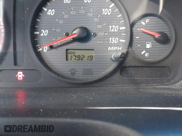 2002 Hyundai Santa Fe GLS with VIN KM8SC73D82U294374, listed as a IAAI auction lot 41204011 with 179,219 mi miles. Bid and sale history available at carsss.com. Image 16.