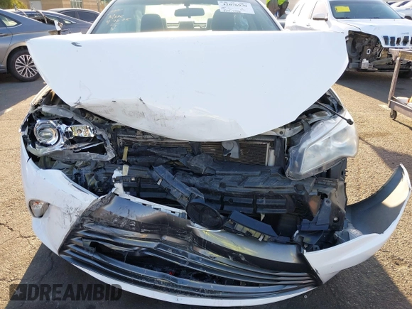 2015 Toyota Camry XLE with VIN 4T1BF1FK9FU923208, listed as a IAAI auction lot 42076970 with 124,096 mi miles and . Bid and sale history available at carsss.com. Image 6.