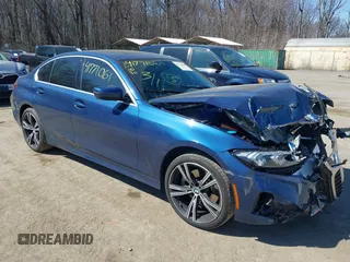 2024 BMW 3 Series 330i xDrive z VIN 3MW89FF08R8D90977, wystawiony jako IAAI lot #41771061 z przebiegiem 22 339 mil mil oraz . Historia ofert i sprzedaży dostępna na DreamBid. Obrazek 1.