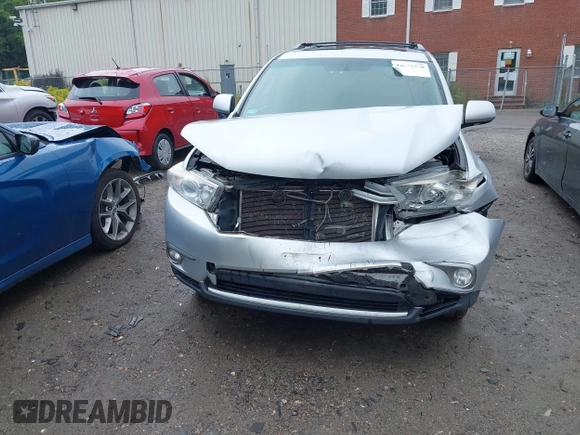 2013 Toyota Highlander Limited with VIN 5TDDK3EH2DS237488, listed as a IAAI auction lot 42672328 with 196,981 mi miles and . Bid and sale history available at DreamBid. Image 13.