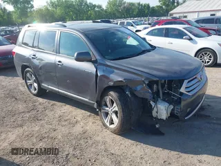 2011 Toyota Highlander Limited z VIN 5TDDK3EH7BS068694, wystawiony jako IAAI lot #42252513 z przebiegiem 163 816 mil mil oraz . Historia ofert i sprzedaży dostępna na DreamBid. Obrazek 1.