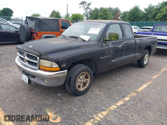2000 Dodge Dakota with VIN 1B7GL22X2YS763505, listed as a IAAI auction lot 42608242 with 131,159 mi miles and . Bid and sale history available at DreamBid. Image 2.