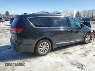 2018 Chrysler Pacifica Touring L with VIN 2C4RC1BG2JR306705, listed as a Copart auction lot 47840765 with 65,340 mi miles and Salvage Title. Bid and sale history available at DreamBid. Image 3.