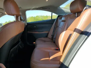 2012 Lexus ES 330 z VIN JTHBK1EG6C2479319, wystawiony jako Copart lot #56238455 z przebiegiem 112 149 mil mil oraz Czysty tytuł • Clean title. Historia ofert i sprzedaży dostępna na DreamBid. Obrazek 10.