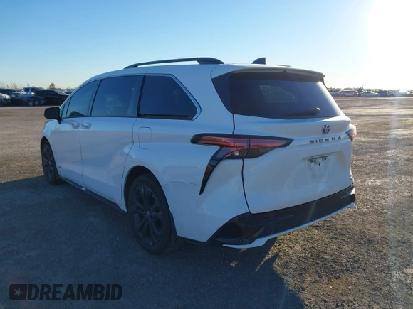 2021 Toyota Sienna XSE with VIN 5TDXRKEC2MS051179, listed as a IAAI auction lot 41067155 with 101,179 mi miles and . Bid and sale history available at DreamBid. Image 3.