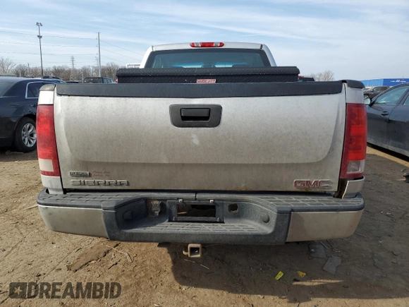 2010 GMC Sierra 1500 with VIN 1GTSKTE38AZ236366, listed as a Copart auction lot 49142155 with 199,147 mi miles and Salvage Title. Bid and sale history available at DreamBid. Image 6.