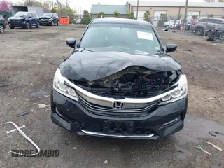 2017 Honda Accord LX with VIN 1HGCR2F3XHA013166, listed as a IAAI auction lot 41929001 with 193,951 mi miles. Bid and sale history available at carsss.com. Image 12.