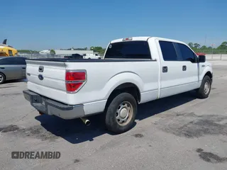 2014 Ford F-150 XL z VIN 1FTFW1CT8EKD07366, wystawiony jako IAAI lot #41941250 z przebiegiem 318 464 mil mil oraz . Historia ofert i sprzedaży dostępna na DreamBid. Obrazek 4.