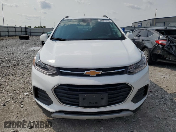2022 Chevrolet Trax LT with VIN KL7CJPSM4NB569607, listed as a Copart auction lot 58746285 with 77,383 mi miles and Salvage title. Bid and sale history available at DreamBid. Image 5.