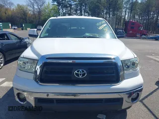 2011 Toyota Tundra 4WD Truck with VIN 5TFUM5F15BX023822, listed as a IAAI auction lot 42125607 with 194,779 mi miles. Bid and sale history available at carsss.com. Image 12.