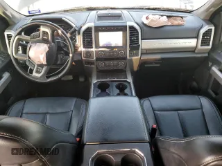 2021 Ford F-250 XL z VIN 1FT7W2BT8MEC87368, wystawiony jako Copart lot #57621545 z przebiegiem 89 159 mil mil oraz Czysty tytuł • Clean title. Historia ofert i sprzedaży dostępna na DreamBid. Obrazek 8.