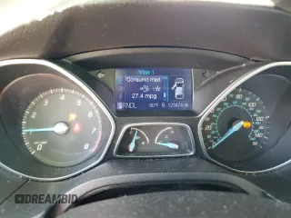 2012 Ford Focus SE с VIN 1FAHP3F25CL465925, выставлен на аукционе Copart как лот 52791905 с пробегом 123 474 миль миль и Списание • Salvage title. История ставок и продаж доступна на DreamBid. Изображение 9.