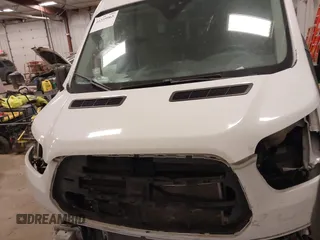 2019 Ford Transit Passenger XL with VIN 1FBZX2CM8KKA07514, listed as a IAAI auction lot 41235965 with 58,224 mi miles. Bid and sale history available at carsss.com. Image 12.