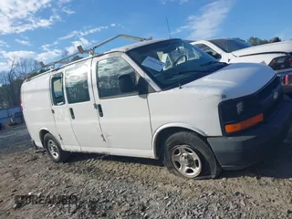 2003 Chevrolet Express Cargo Van with VIN 1GCFG15T631105901, listed as a IAAI auction lot 41685138 with 197,571 mi miles. Bid and sale history available at carsss.com. Image 13.