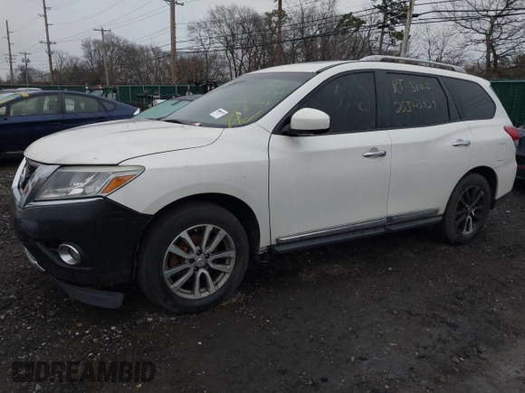 2016 Nissan Pathfinder Platinum with VIN 5N1AR2MM0GC618975, listed as a IAAI auction lot 41961002 with Not Provided miles. Bid and sale history available at carsss.com. Image 2.