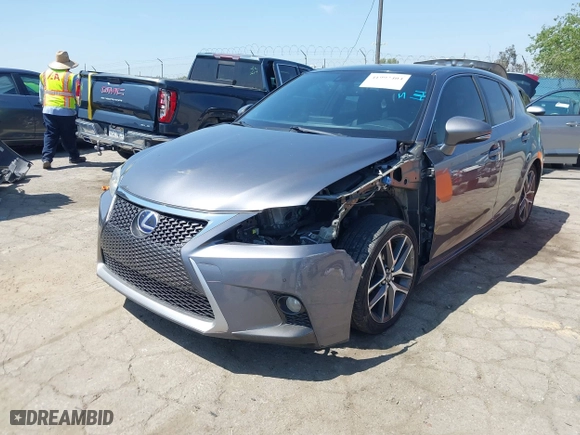 2014 Lexus CT 200h Hybrid with VIN JTHKD5BH7E2195361, listed as a IAAI auction lot 41992404 with 210,313 mi miles. Bid and sale history available at carsss.com. Image 18.