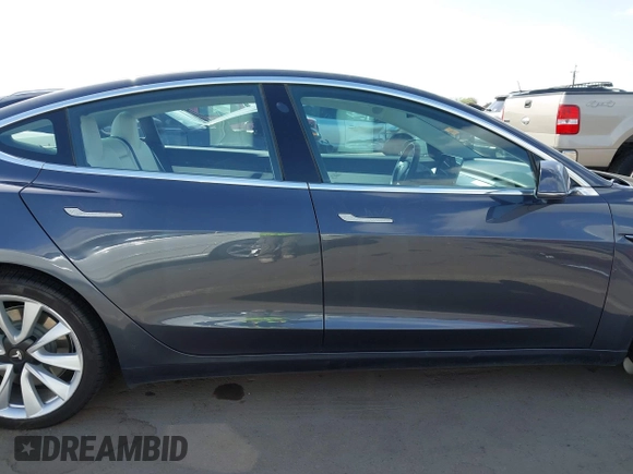 2018 Tesla Model 3 Long Range Battery with VIN 5YJ3E1EA5JF169097, listed as a IAAI auction lot 41916873 with 81,919 mi miles. Bid and sale history available at carsss.com. Image 13.
