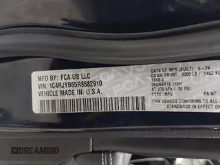 2024 Jeep Grand Cherokee с VIN 1C4RJYB65R8582910, выставлен на аукционе IAAI как лот 41719656 с пробегом 9 176 миль миль и . История ставок и продаж доступна на DreamBid. Изображение 9.