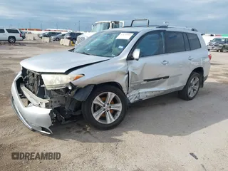 2013 Toyota Highlander Limited with VIN 5TDDK3EH9DS181923, listed as a IAAI auction lot 42139593 with 320,605 mi miles and . Bid and sale history available at DreamBid. Image 18.