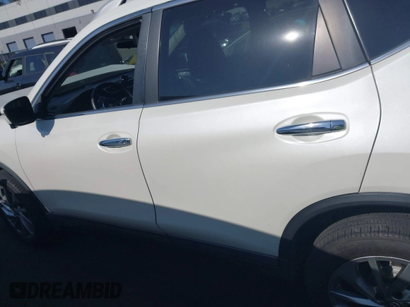 2015 Nissan Rogue SV with VIN 5N1AT2MVXFC758900, listed as a IAAI auction lot 41999538 with 104,478 mi miles and . Bid and sale history available at carsss.com. Image 15.