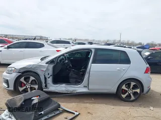 2019 Volkswagen GTI S z VIN 3VW6T7AU5KM020317, wystawiony jako IAAI lot #41790449 z przebiegiem 71 195 mil mil oraz . Historia ofert i sprzedaży dostępna na DreamBid. Obrazek 14.