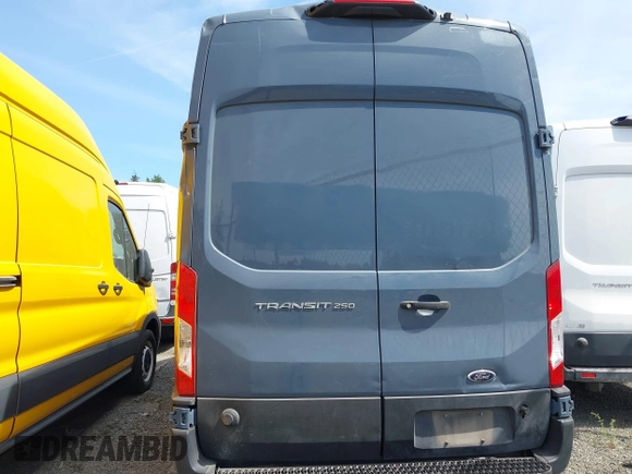 2020 Ford Transit Cargo with VIN 1FTBR3X85LKA28378, listed as a IAAI auction lot 42208608 with 82,322 mi miles and . Bid and sale history available at DreamBid. Image 12.