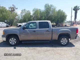 2012 GMC Sierra 1500 SLE z VIN 3GTP1VE01CG217140, wystawiony jako IAAI lot #42503838 z przebiegiem 237 912 mil mil oraz . Historia ofert i sprzedaży dostępna na DreamBid. Obrazek 14.