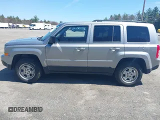 2016 Jeep Patriot Sport with VIN 1C4NJRBB8GD782248, listed as a IAAI auction lot 42087881 with 130,016 mi miles and . Bid and sale history available at carsss.com. Image 14.