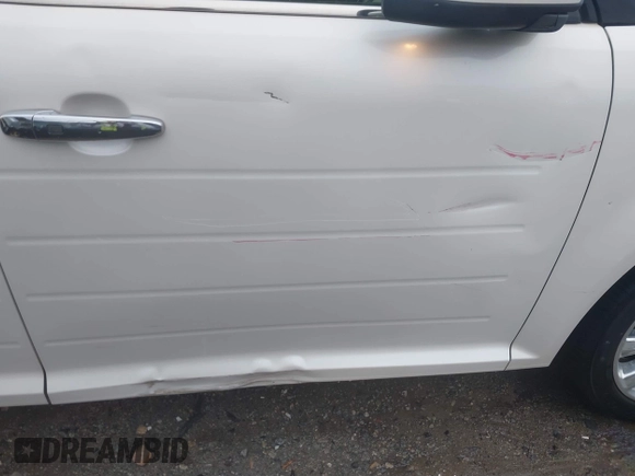2014 Ford Flex Limited with VIN 2FMGK5D80EBD36058, listed as a IAAI auction lot 40819765 with 136,276 mi miles. Bid and sale history available at carsss.com. Image 18.