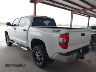 2014 Toyota Tundra 4WD Truck SR5 with VIN 5TFDW5F15EX375328, listed as a IAAI auction lot 41895453 with 131,707 mi miles. Bid and sale history available at carsss.com. Image 3.