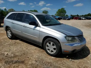 2006 Chrysler Pacifica Touring z VIN 2A4GF68496R757964, wystawiony jako Copart lot #52247615 z przebiegiem 107 155 mil mil oraz Tytuł czysty. Historia ofert i sprzedaży dostępna na DreamBid. Obrazek 4.