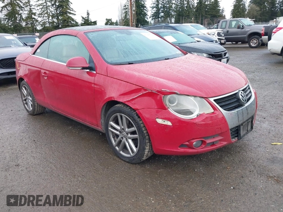 2008 Volkswagen Eos Lux z VIN WVWFA71FX8V016563, wystawiony jako IAAI lot #41688712 z przebiegiem 240 888 mil mil oraz . Historia ofert i sprzedaży dostępna na DreamBid. Obrazek 1.