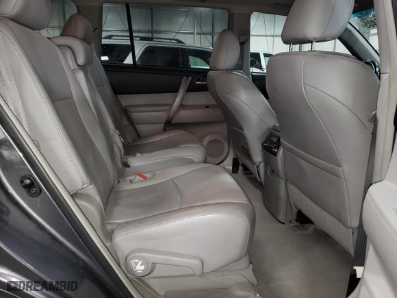 2010 Toyota Highlander SE with VIN 5TDJK3EH2AS040528, listed as a Copart auction lot 88875405 with 172,843 mi miles and Salvage Title. Bid and sale history available at carsss.com. Image 11.